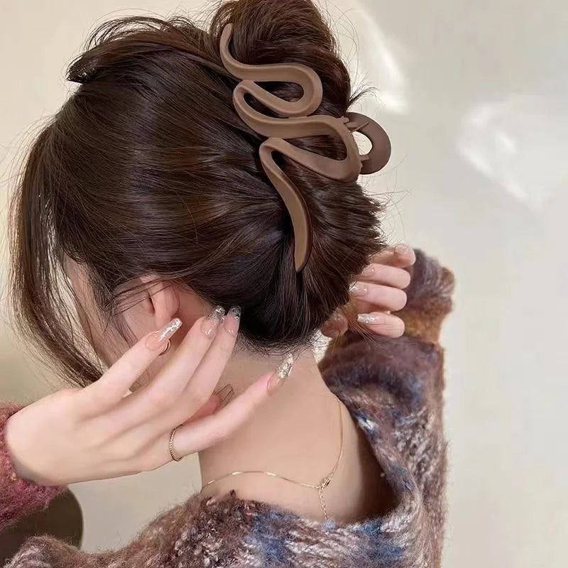 Fashion Korean Solid Color Acrylic Wave Hair Claws for Women Simple Hair Clip High Quality Daily Hair Accessories Girls Gift