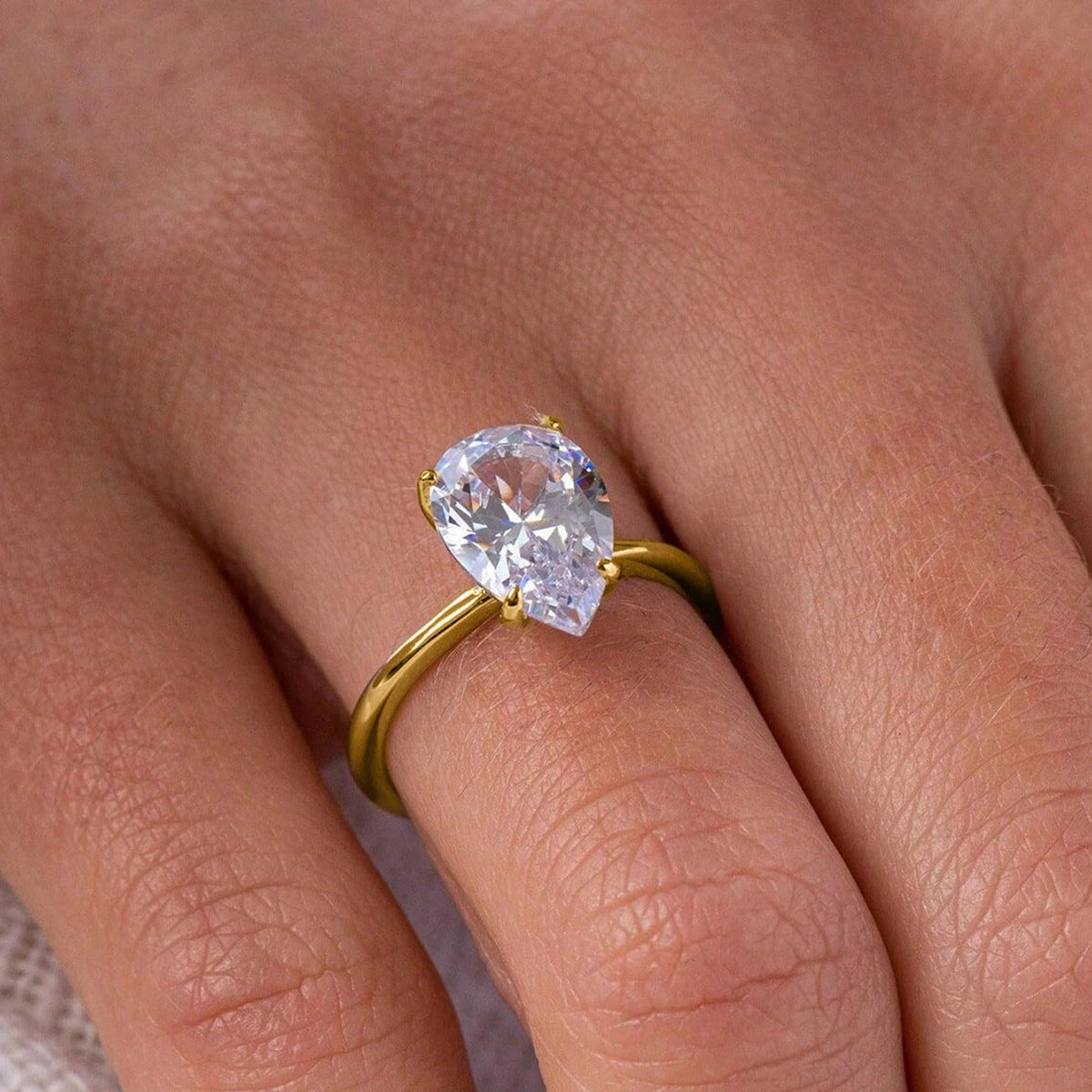 moissonite Oval Stone Ring
