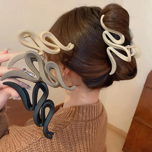 Fashion Korean Solid Color Acrylic Wave Hair Claws for Women Simple Hair Clip High Quality Daily Hair Accessories Girls Gift