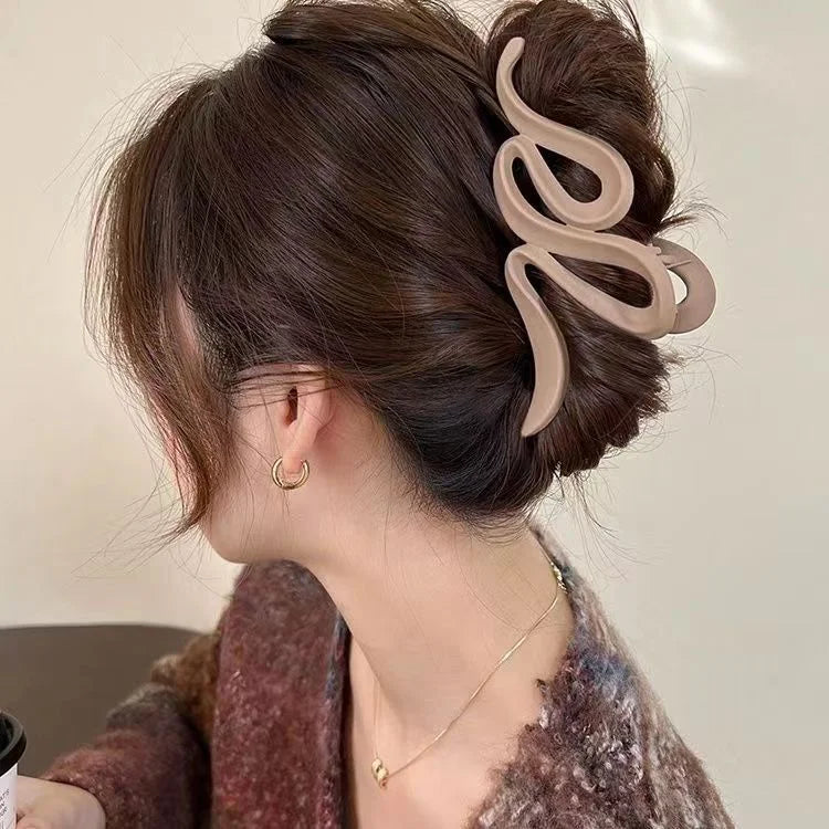 Fashion Korean Solid Color Acrylic Wave Hair Claws for Women Simple Hair Clip High Quality Daily Hair Accessories Girls Gift